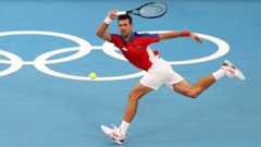 Djokovic thắng dễ, hẹn Nishikori ở tứ kết Olympic Tokyo