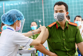 Bộ Y tế phân bổ gần 3 triệu liều vaccine AstraZeneca