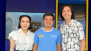 Chồng lãng tử của Việt Hương được fan khen 'đẹp người đẹp cả nết'