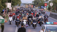 Trực tiếp: Đường về nhà gian nan của lao động nghèo hồi hương tránh COVID-19