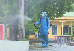 Đứng xem tai nạn, 51 người ở Phú Thọ trở thành F1