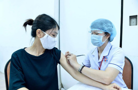 TP.HCM đề nghị được cấp vaccine COVID-19 liên tục trong tháng 8