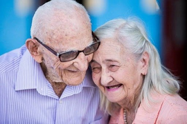 Khi người bệnh alzheimer nhận lời cầu hôn