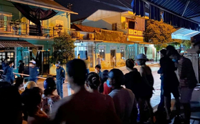 Chồng ôm chặt vợ rồi châm lửa tự thiêu vì ghen tuông