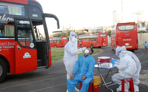 Phú Yên: 25 xe giường nằm chở 600 người ở vùng dịch phía Nam về quê