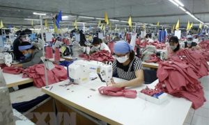 Việt Nam trở thành nhà xuất khẩu hàng may mặc lớn thứ hai thế giới