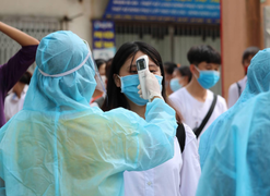 Thi tốt nghiệp THPT đợt 2: Thí sinh, cán bộ coi thi phải xét nghiệm COVID-19