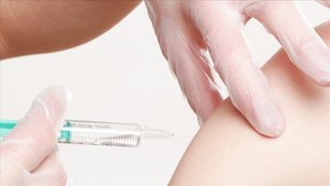 Bệnh nhân ung thư có thể tiêm vaccine COVID-19?