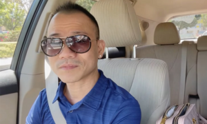 Chế Phong sang Mỹ đoàn tụ gia đình sau nhiều năm xa cách