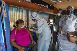 Malaysia lần đầu ghi nhận số ca COVID-19 trong ngày vượt 20.000 