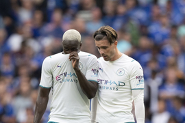 Man City thua đau, HLV Guardiola bênh vực tân binh trị giá 100 triệu bảng 