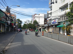 TP.HCM cho phép nhân viên siêu thị, cửa hàng tiện lợi ra đường sau 18h