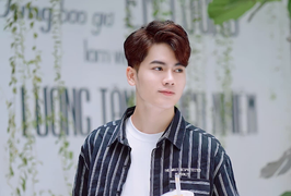 Nét thư sinh hút mọi ánh nhìn của nam sinh Đại học Xây dựng