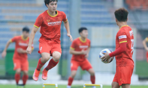 Văn Toàn, Tiến Linh trở lại, tuyển Việt Nam chỉ còn Văn Hậu chấn thương