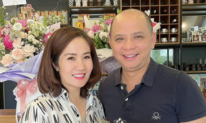 Cặp sao Việt quyết ly hôn nhưng tới tòa không đúng ngày, rủ nhau ăn phở rồi về