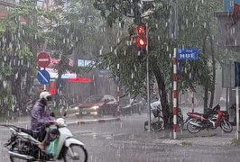 Thời tiết ngày 11/8: Bắc Bộ tiếp tục mưa to, nguy cơ sạt lở đất ở miền núi