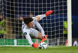 Vì sao HLV Tuchel tung thủ môn Kepa vào sân ở loạt đá luân lưu?