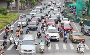 Công an Hà Nội cần kiểm tra ngẫu nhiên, tìm người ra đường không chính đáng