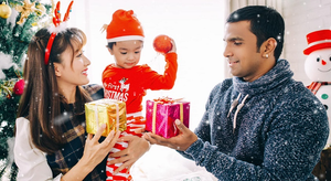 Nữ diễn viên Nguyệt Ánh hạnh phúc bên chồng người Ấn Độ và con trai nhỏ