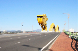 Ngày đầu thực hiện ‘nội bất xuất, ngoại bất nhập’, phố Đà Nẵng không bóng người