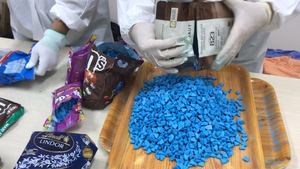 Video: Hơn 30kg ma túy ngụy trang trong gói quà gửi từ Pháp về Việt Nam