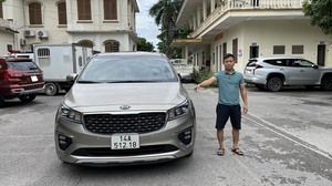 Quảng Ninh: Tài xế vi phạm tăng ga bỏ chạy, trung úy công an bị hất lên nắp capo