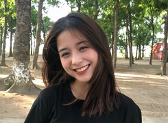 Nữ sinh Hưng Yên sở hữu vẻ đẹp trong trẻo 'đốn tim' dân mạng