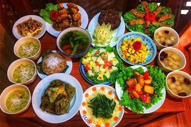 Rằm tháng 7 cúng cỗ chay hay cỗ mặn?