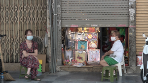 Video: Cận kề Rằm Tháng 7, thủ phủ hàng mã ở Hà Nội đìu hiu chưa từng thấy