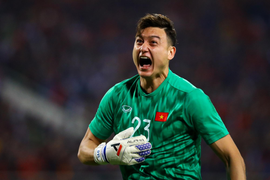 Văn Lâm hay Tấn Trường bắt chính ở vòng loại thứ ba World Cup 2022?