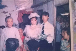 Clip hiếm về đám cưới những năm ‘một ngàn chín trăm hồi đó’ thu hút dân mạng