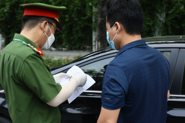 Hà Nội xử phạt hơn 800 trường hợp vi phạm phòng chống dịch
