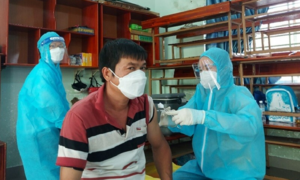 Quá thời điểm tiêm mũi 2 vaccine COVID-19, có phải tiêm lại từ đầu?