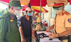 Trong 24 giờ, xử phạt hơn 800 người vi phạm phòng chống dịch ở Hà Nội