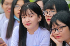 Sở GD&ĐT TP.HCM đề xuất miễn học phí kỳ I cho học sinh