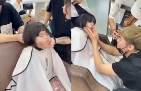 Clip: Bé gái ngủ gật khi cắt tóc cực dễ thương