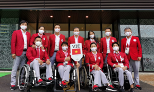 Đoàn Việt Nam diễu hành tại lễ khai mạc Paralympic Tokyo 2020