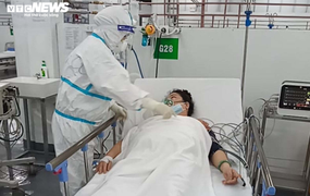 Ảnh: Bên trong bệnh viện điều trị bệnh nhân COVID-19 nặng ở TP.HCM