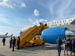 Chiều nay, Phó Tổng thống Mỹ rời Việt Nam