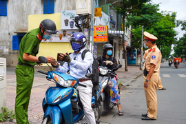 TP.HCM phạt 2.400 người ra đường không chính đáng sau 4 ngày siết chặt giãn cách