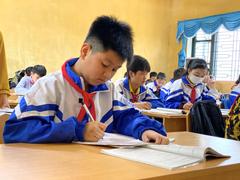 13 địa phương lùi lịch tựu trường, không khai giảng năm học mới 