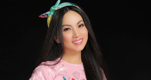 Ca sĩ tỷ phú Hà Phương ủng hộ TP.HCM hơn 100 tấn lương thực