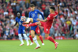 Hơn người cả hiệp 2, Liverpool bất lực chia điểm với Chelsea