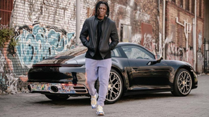 Porsche 911 Carrera độc đáo hơn qua bàn tay nghệ nhân Nam Phi