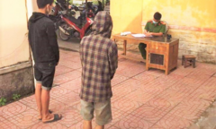 2 thanh niên chèo thuyền vượt sông trốn khỏi vùng cách ly y tế đi gặp bạn nhậu