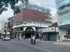 Ảnh: Nhịp sống vắng lặng lạ thường ở TP Huế những ngày chống dịch COVID-19