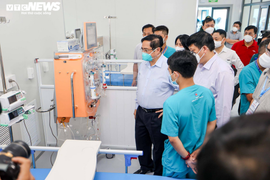 Khánh thành bệnh viện dã chiến điều trị COVID-19 quy mô 500 giường tại Hà Nội