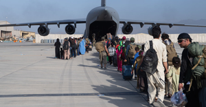 Mỹ rút hết quân, phải sơ tán công dân theo đường ngoại giao