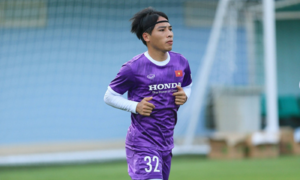 Tân binh tuyển Việt Nam: Hâm mộ Tuấn Anh từ ngày nhặt bóng, bán giày