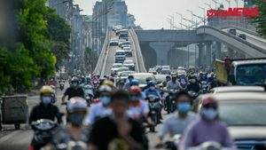 Video: Cuối đợt giãn cách, người Hà Nội vẫn nườm nượp ra đường giờ cao điểm